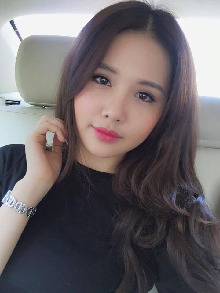 妈妈让我挺进她的黑森林